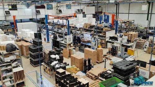 英国音响媒体记者探访BW工厂 揭秘最新800 D4系列音箱的革新生产细节与电竞音频优化